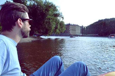 Travel Blog Prague: Boating on the River